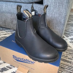 Barely Worn Women’s Blundstones!